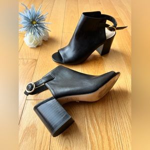 Black Heel Open toe Sandals